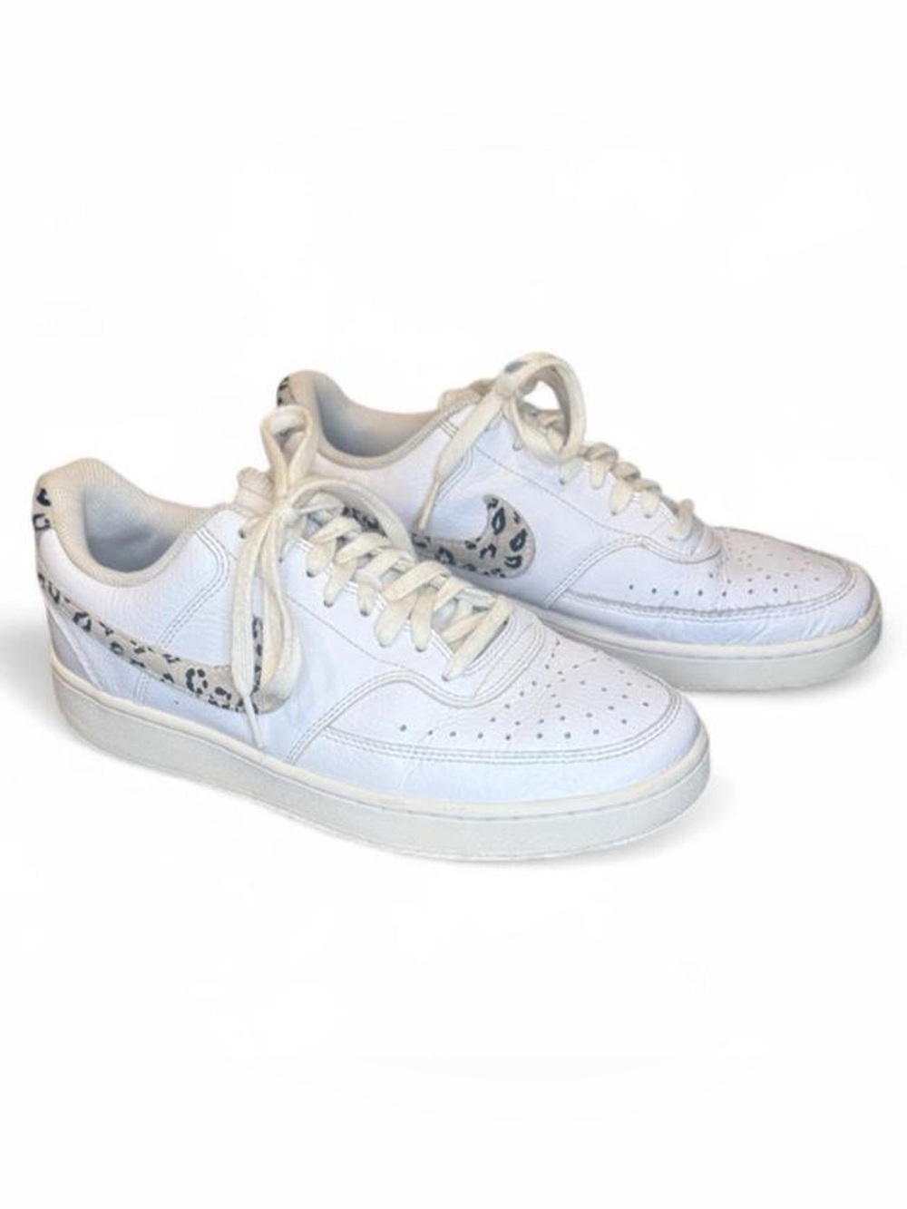 ✨ Nike Court Vision Low "Leopard Swoosh" White Sneakers, size 8.5. ✨